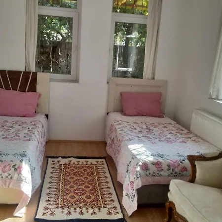 Acan Guenluek Kiralik Ev Ургуп