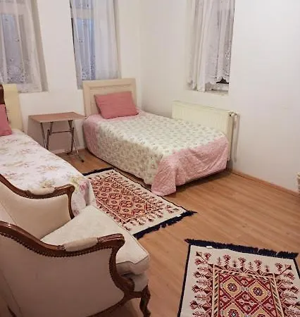 Apartamento Acan Guenluek Kiralik Ev *